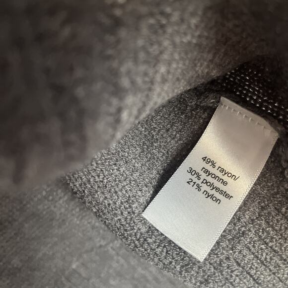 Maurices Frayed sleeves Sweater In Grey Size M NWT - Picture 4 of 5